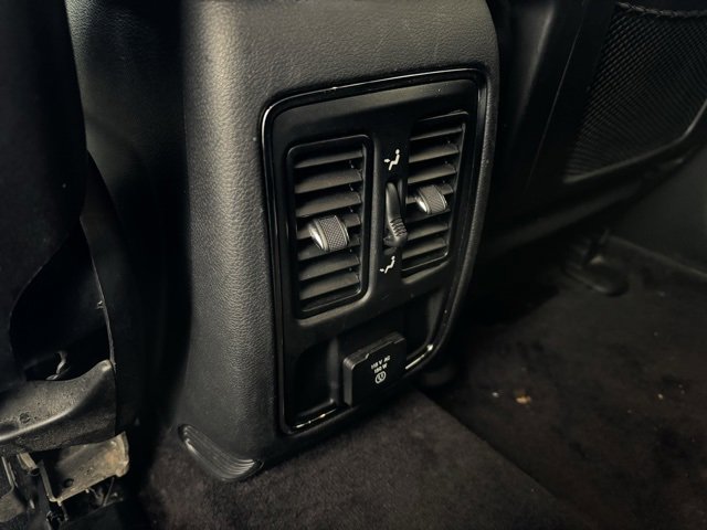 Used 2017 Jeep Grand Cherokee Altitude image 8