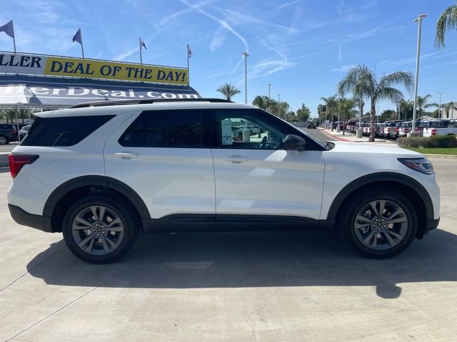 New 2026 Ford Explorer Active w/ Active Comfort Package AWD/4WD image 6