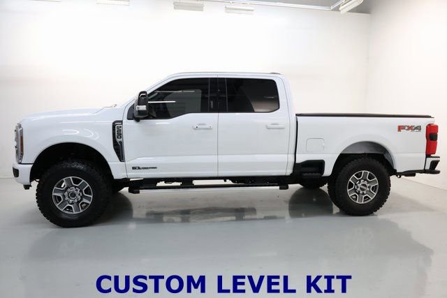 Used 2024 Ford F250 Lariat w/ FX4 Off-Road Package image 3