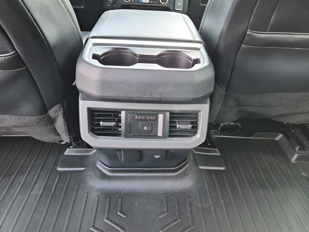 Used 2023 Ford F250 Lariat w/ Lariat Ultimate Package AWD/4WD image 31