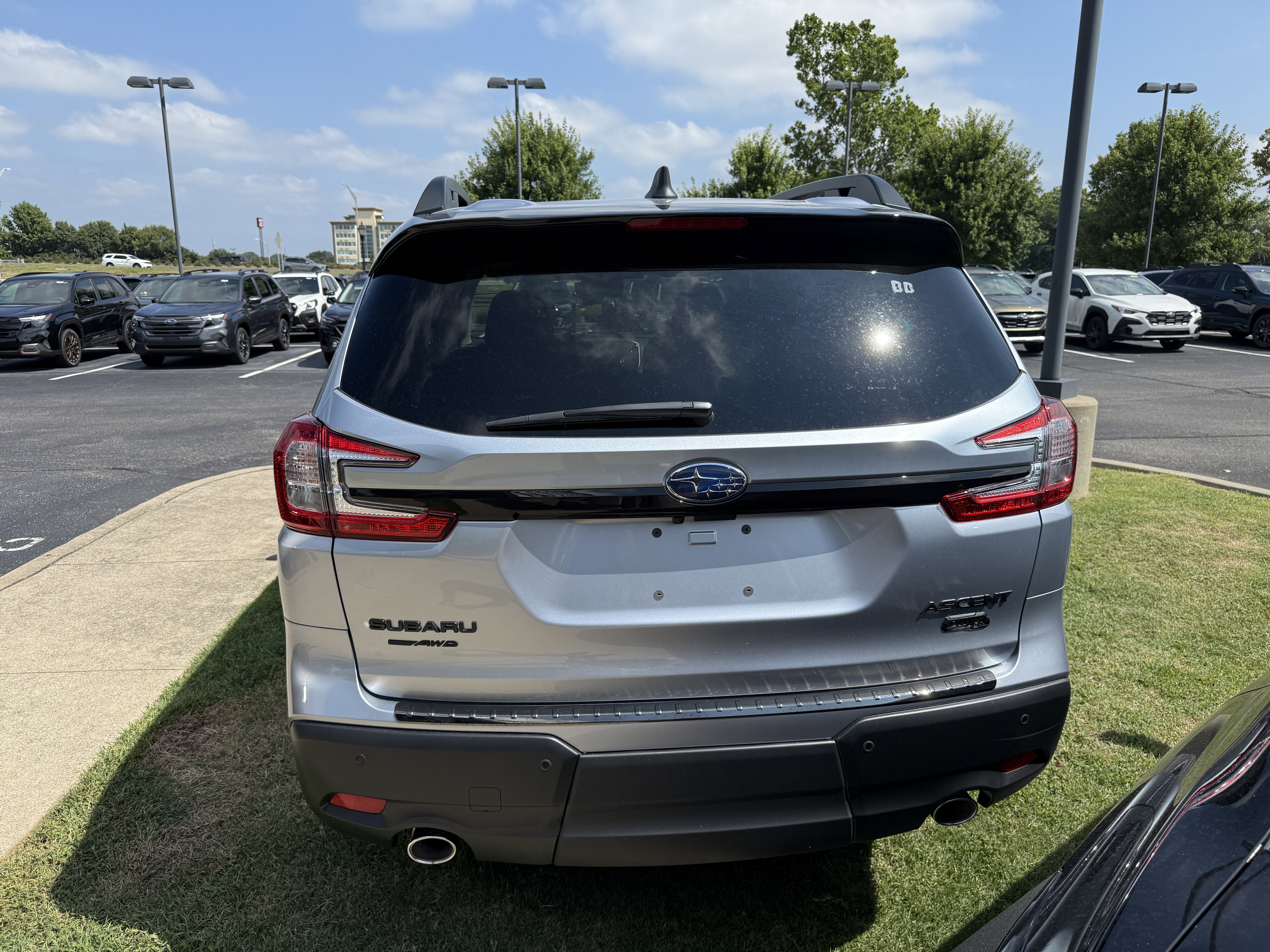 New 2025 Subaru Ascent Bronze Edition w/ Popular Package #2 image 6