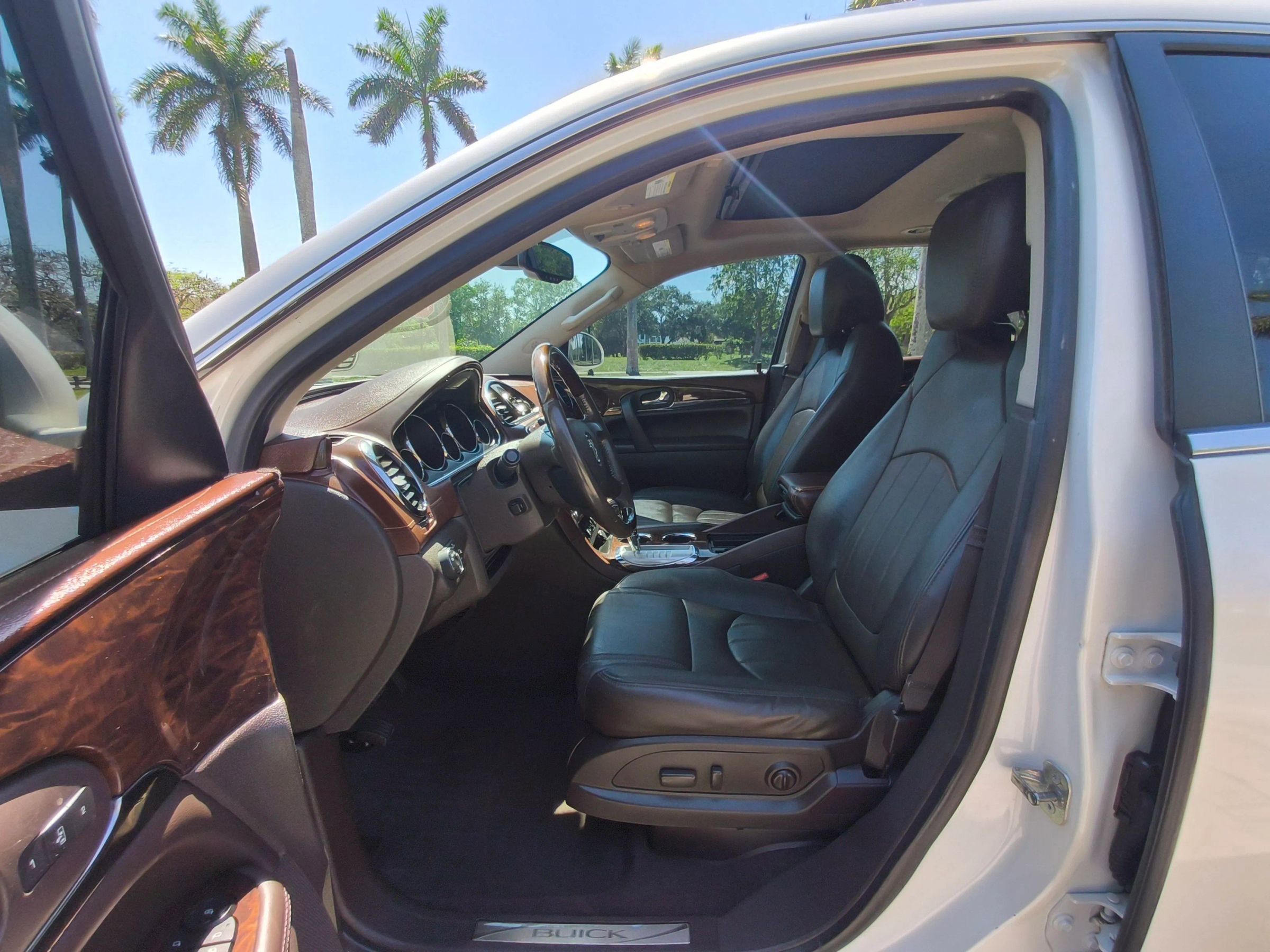 Used 2014 Buick Enclave Premium w/ Trailering Provision Package FWD image 10