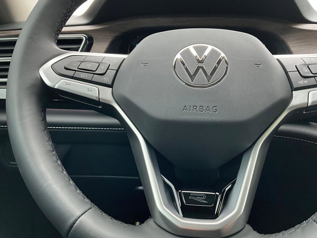 New 2026 Volkswagen Atlas SEL Premium R-Line image 25
