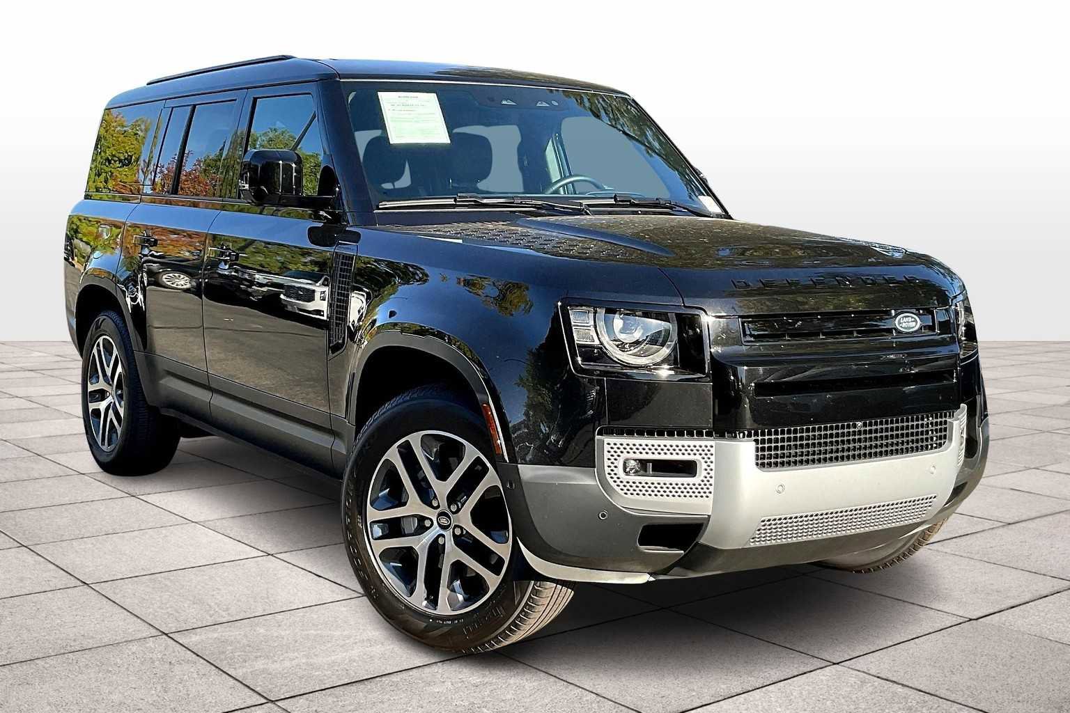 Used 2025 Land Rover Defender 130 S image 2