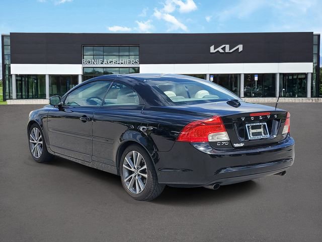 Used 2011 Volvo C70 T5 w/ Convenience Pkg image 3