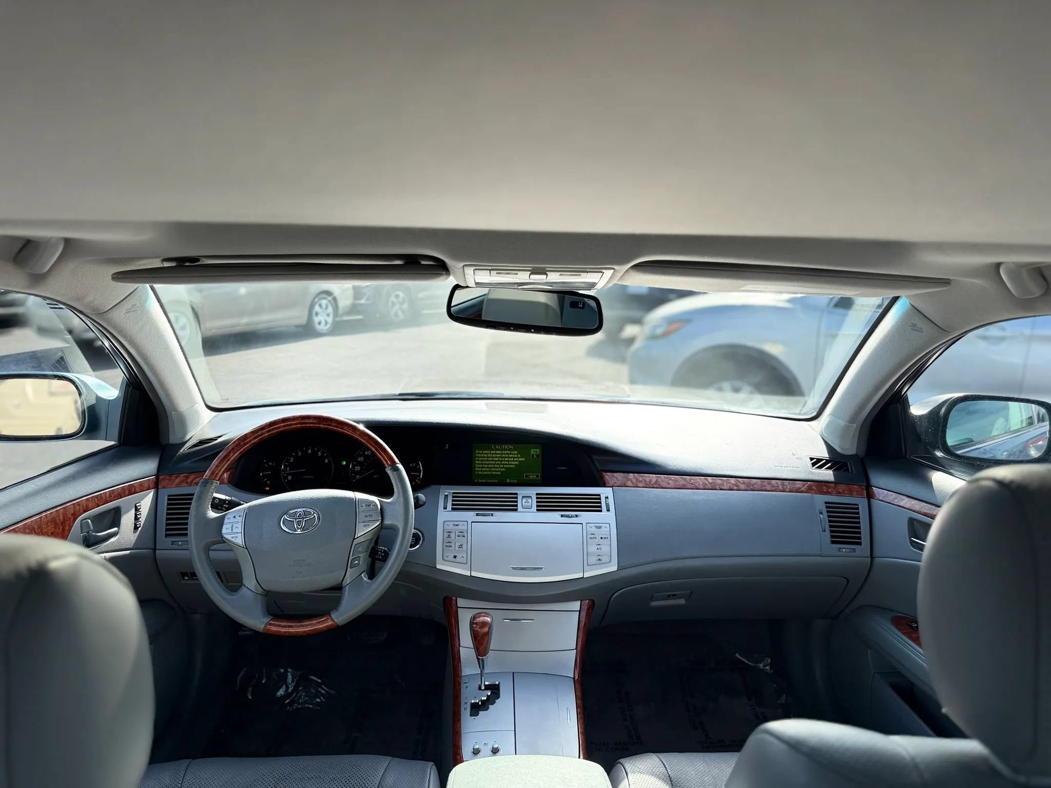 Used 2005 Toyota Avalon Limited FWD image 21