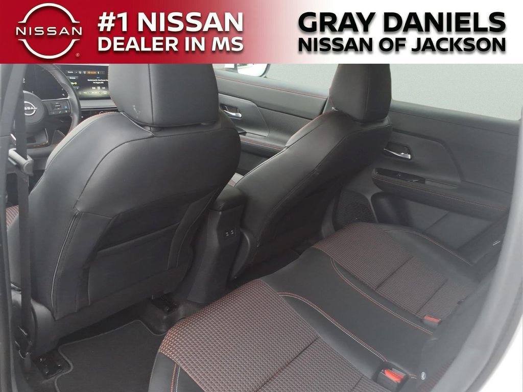 Certified 2025 Nissan Kicks SR AWD/4WD image 15