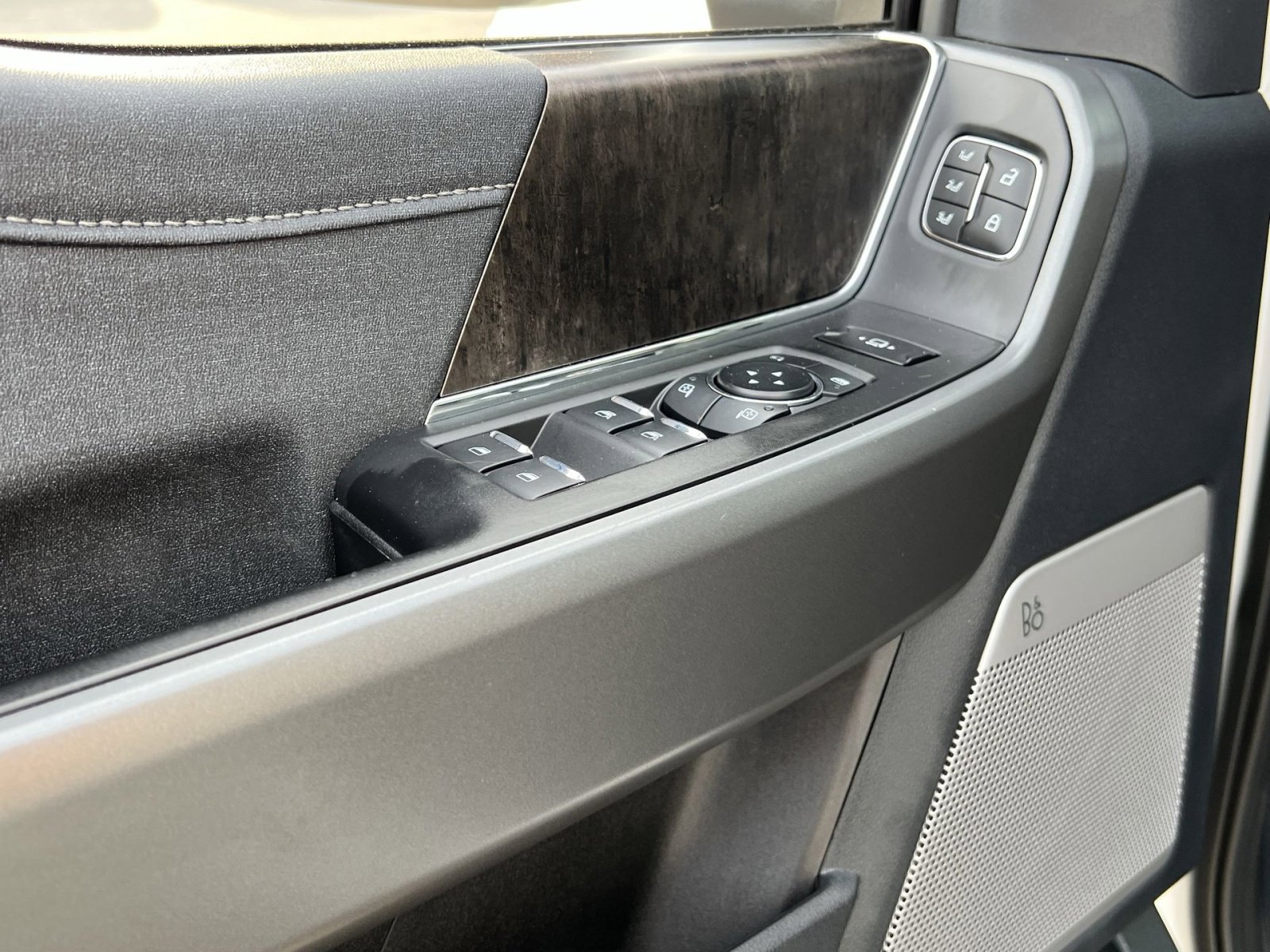 Used 2026 Ford F250 Lariat w/ Lariat Ultimate Package AWD/4WD image 23