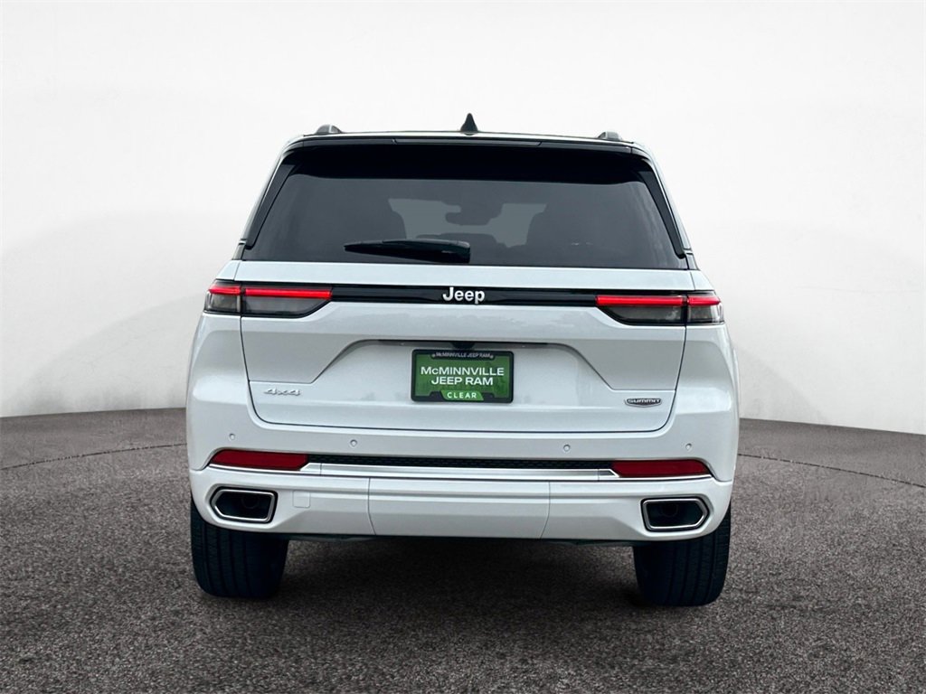 New 2025 Jeep Grand Cherokee Summit image 4