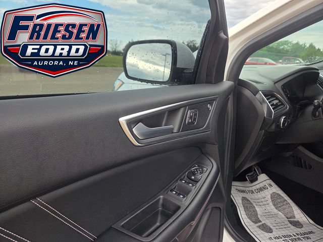 Used 2023 Ford Edge ST AWD/4WD image 10