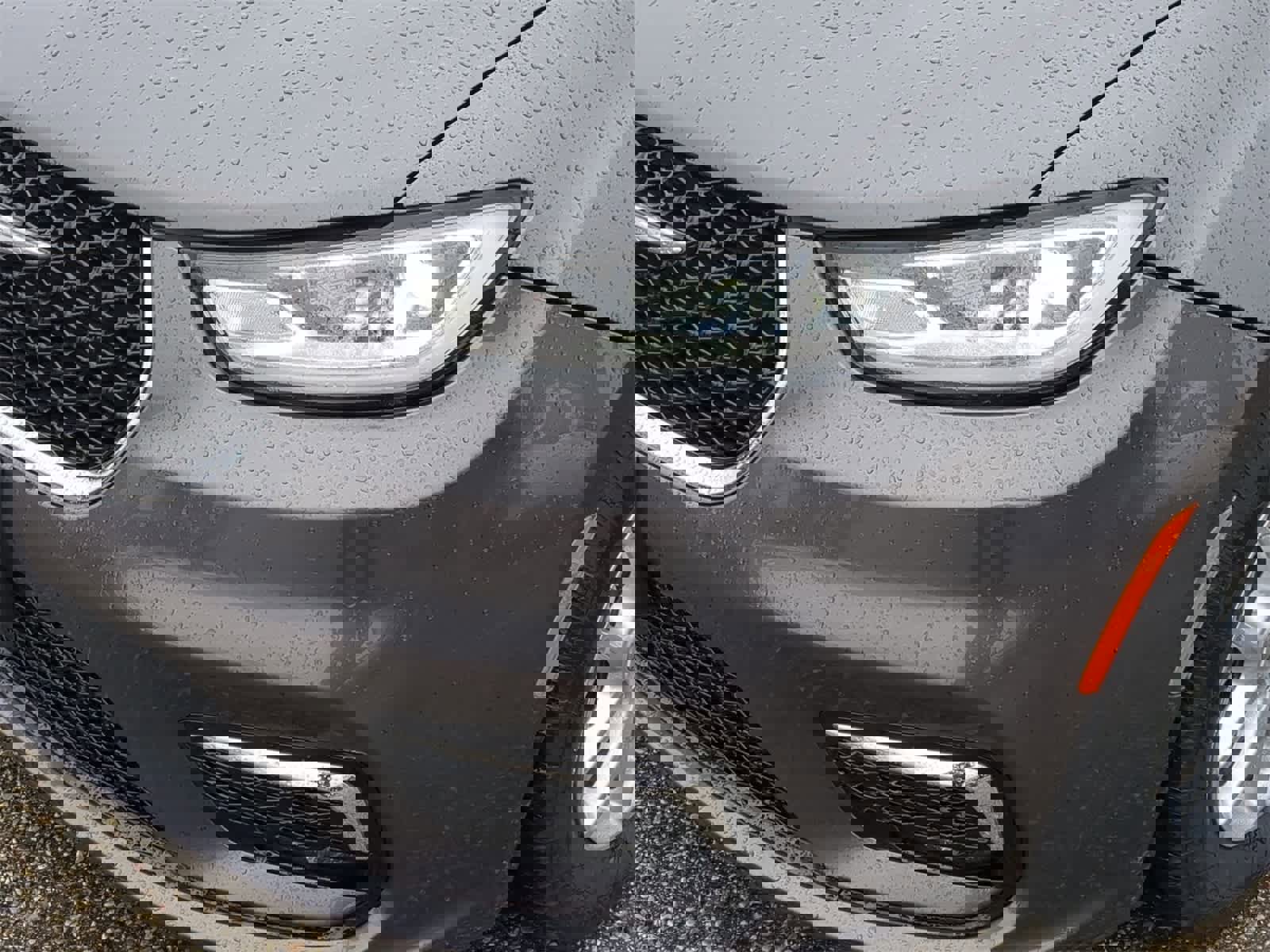 Certified 2023 Chrysler Pacifica Touring-L image 11