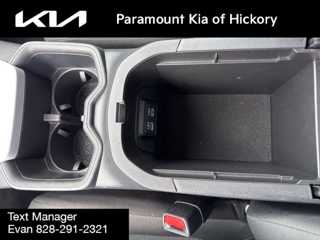 Used 2023 Toyota RAV4 XLE image 26