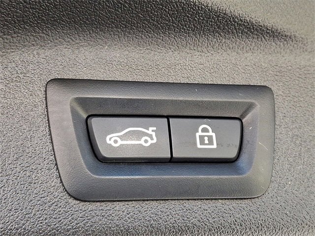 Used 2023 BMW X7 xDrive40i w/ Premium Package image 31