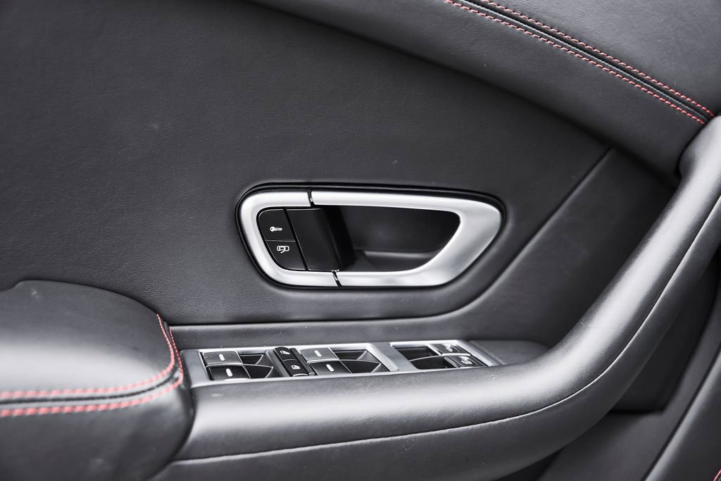 Used 2016 Bentley Continental GT image 32