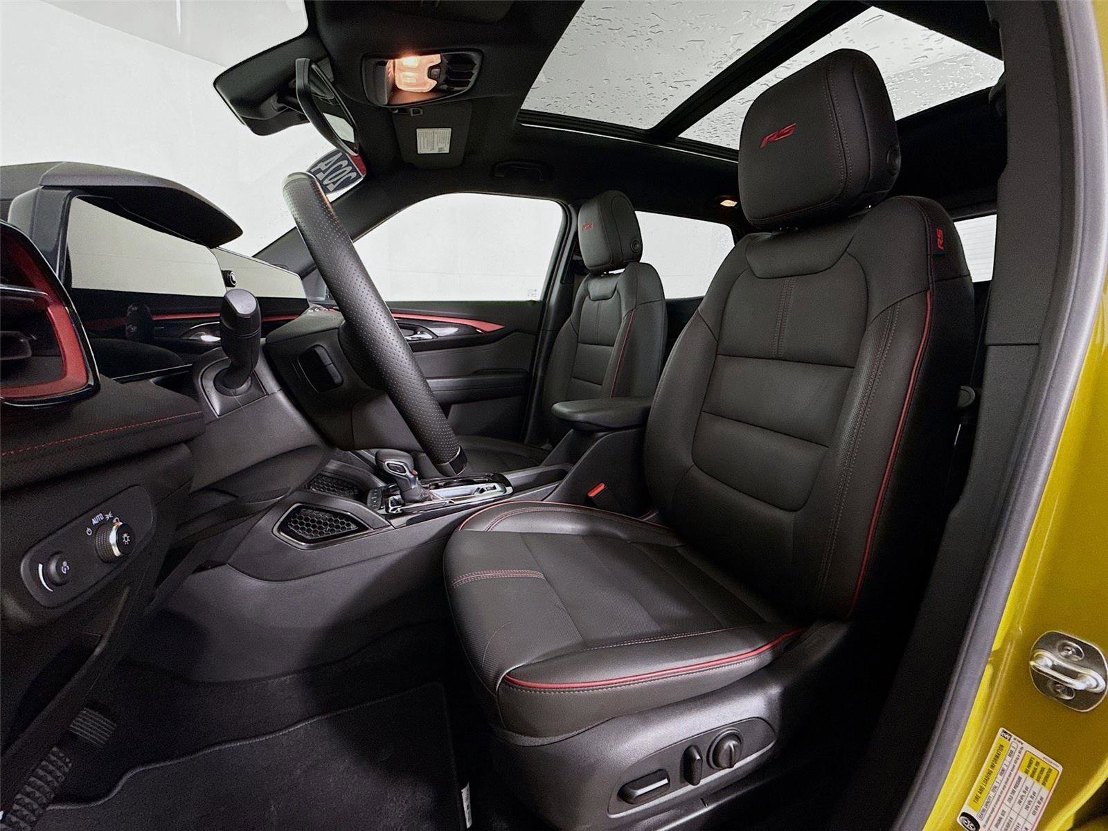 Used 2024 Chevrolet TrailBlazer RS w/ Convenience Package image 20