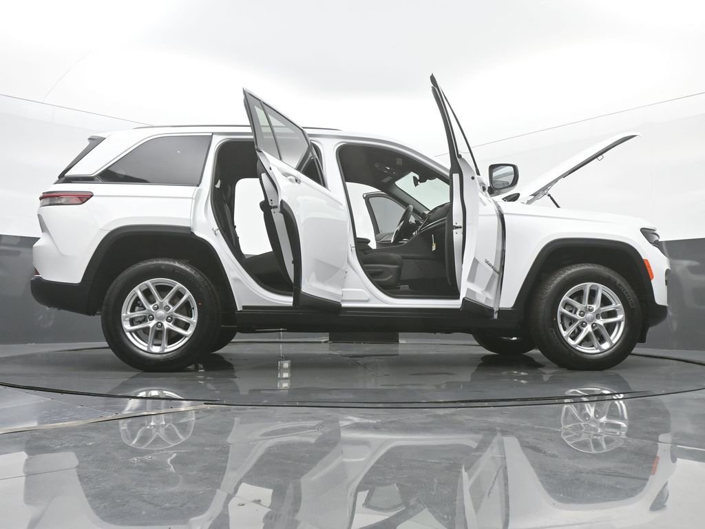 New 2025 Jeep Grand Cherokee Laredo X w/ Luxury Tech Group I image 59