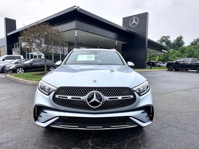 New 2025 Mercedes-Benz GLC 350e 4MATIC image 2