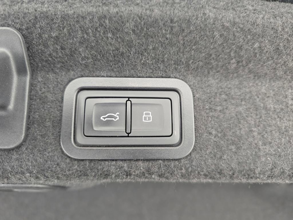 Used 2020 Audi A6 3.0T Premium Plus AWD/4WD image 16