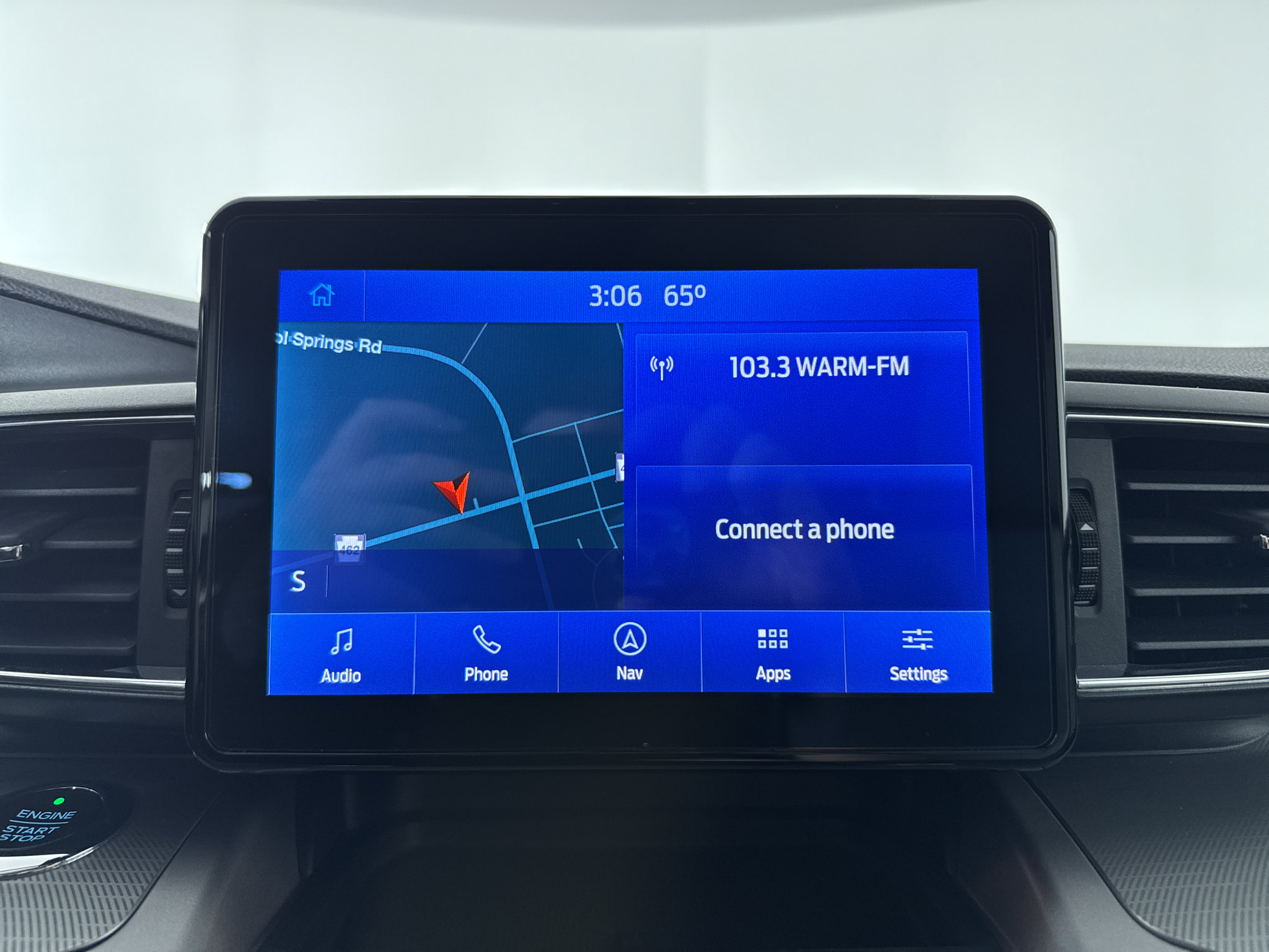 Used 2021 Ford Explorer XLT w/ Equipment Group 202A AWD/4WD image 13