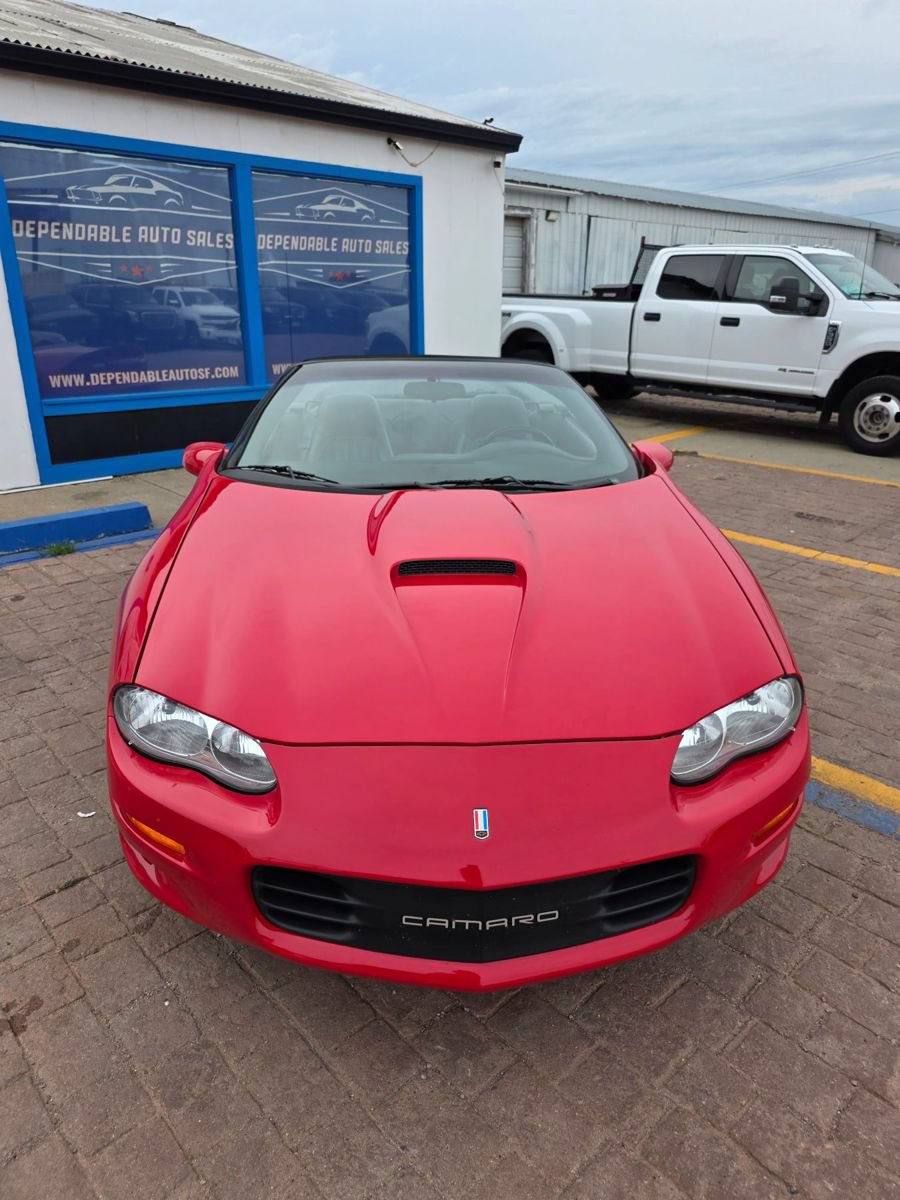 Used 1998 Chevrolet Camaro Z28 w/ SS Performance/Appearance Pkg RWD image 2