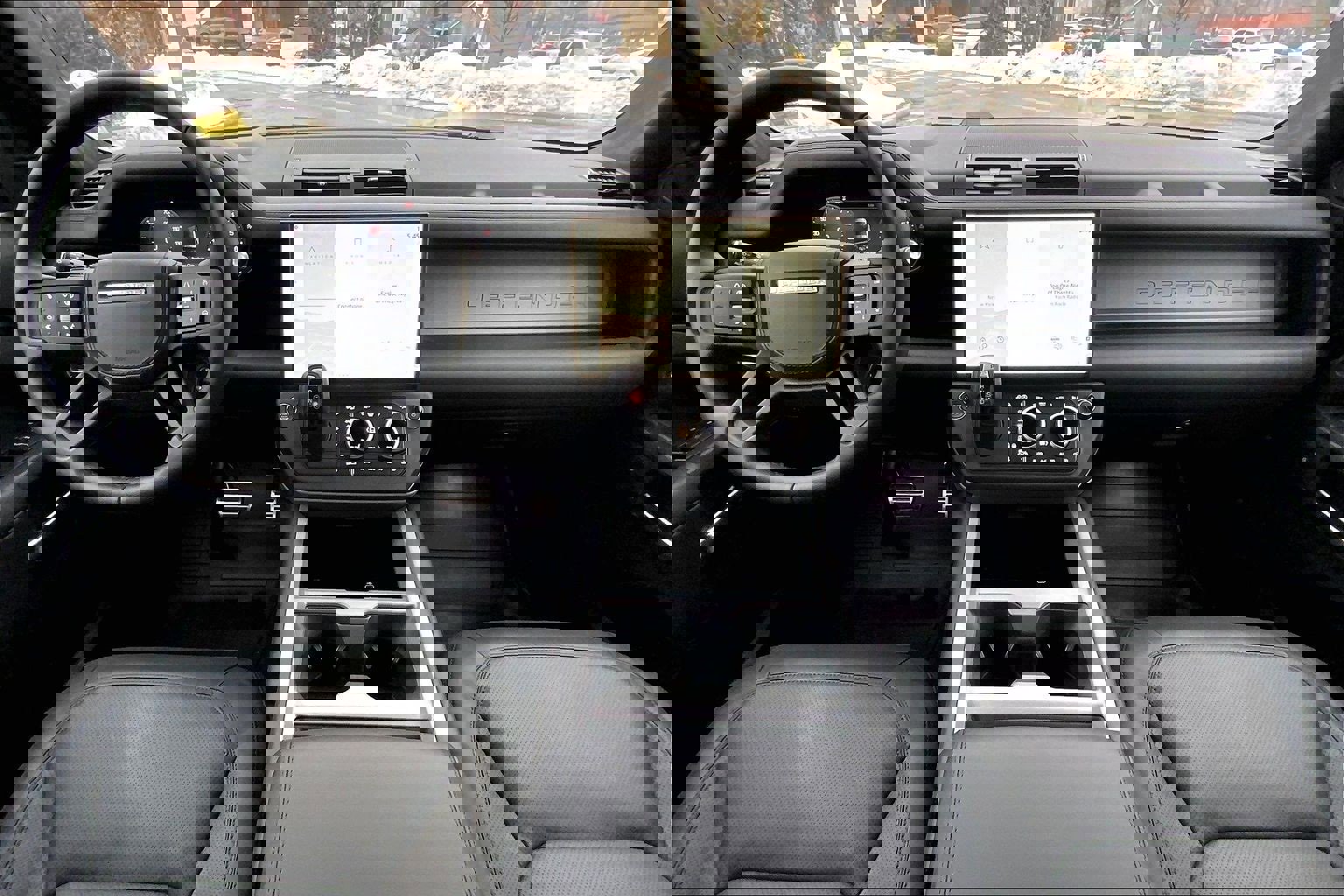 New 2026 Land Rover Defender 130 V8 image 5