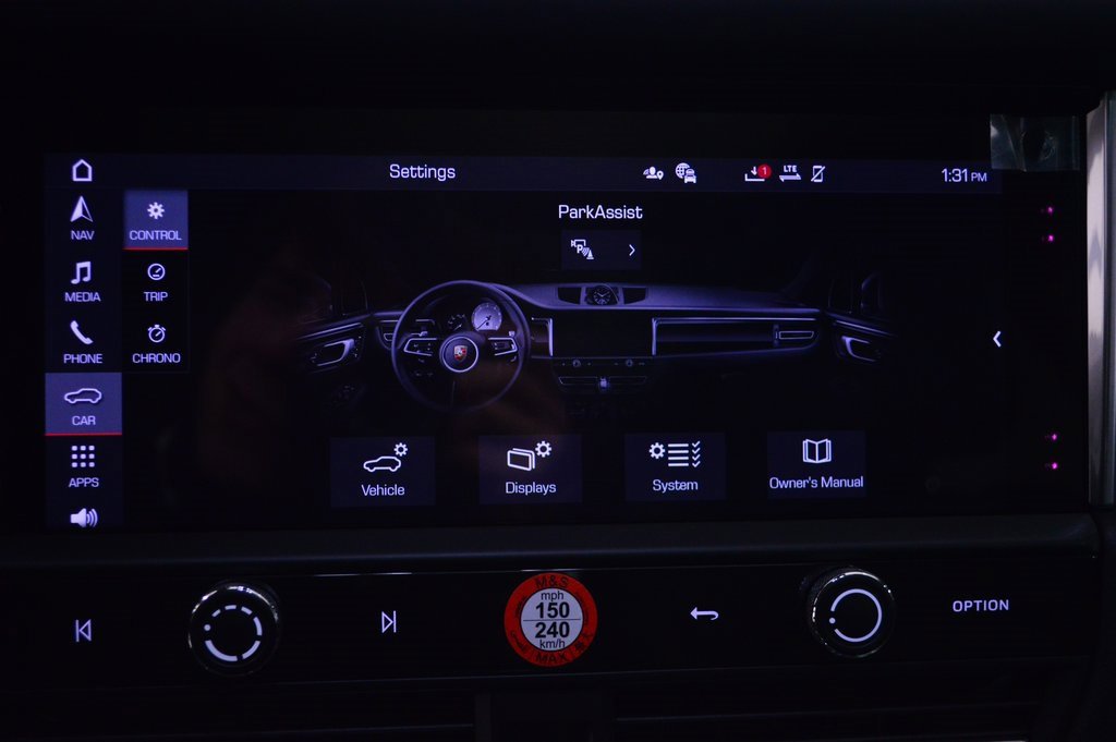 Used 2025 Porsche Macan image 29