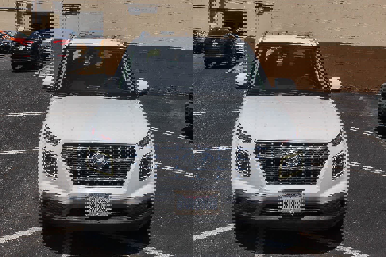 Used 2020 Hyundai Venue SEL w/ Convenience + Premium Package image 2