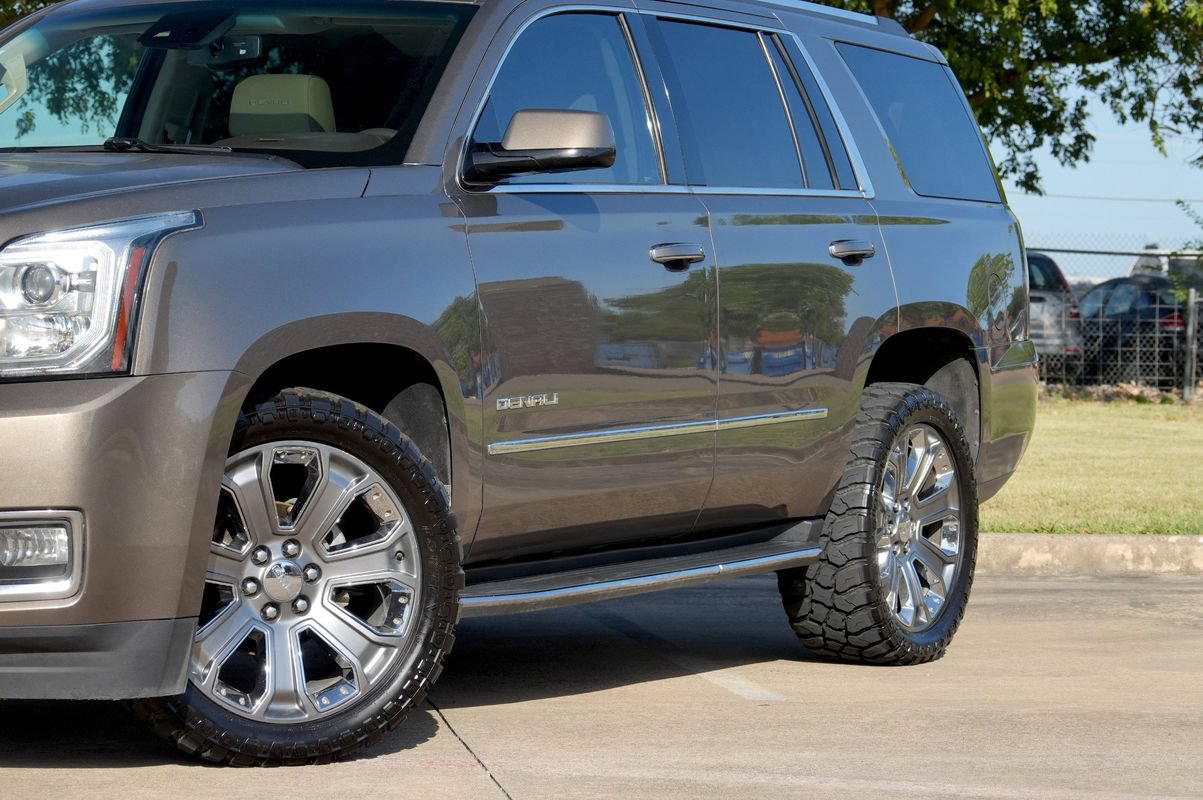 Used 2015 GMC Yukon Denali w/ Open Road Package AWD/4WD image 24