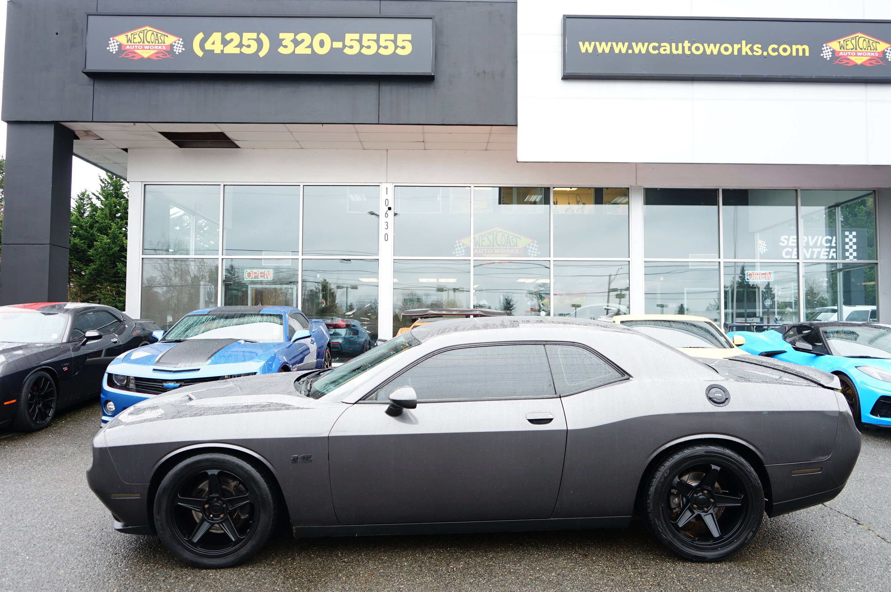 Used 2015 Dodge Challenger R/T Plus RWD image 2