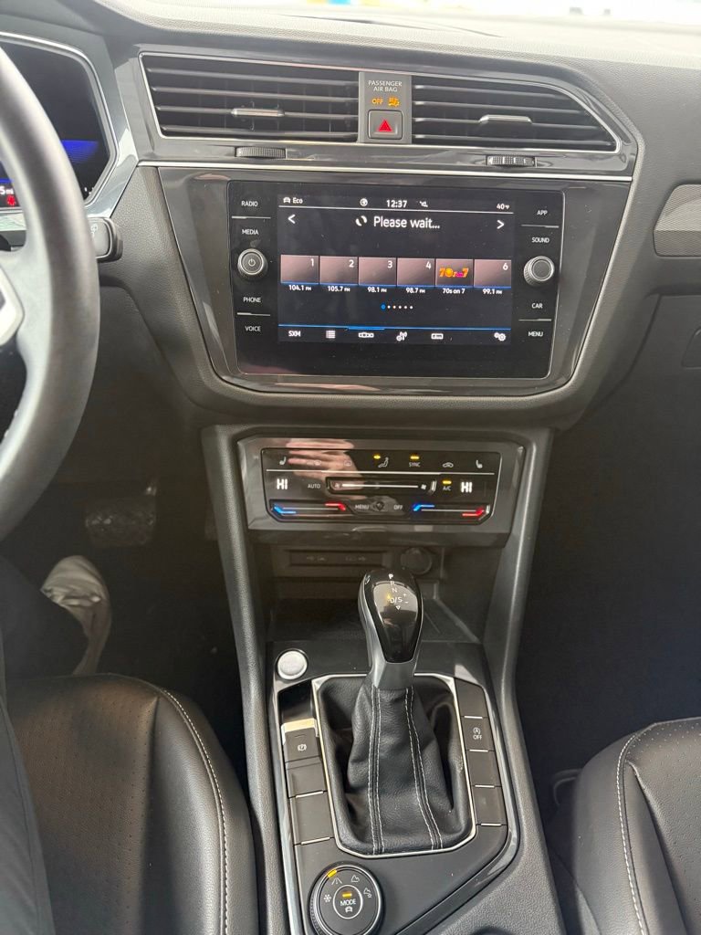 Used 2022 Volkswagen Tiguan SE image 22