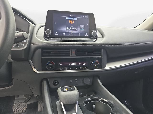 Used 2024 Nissan Rogue SV FWD image 20