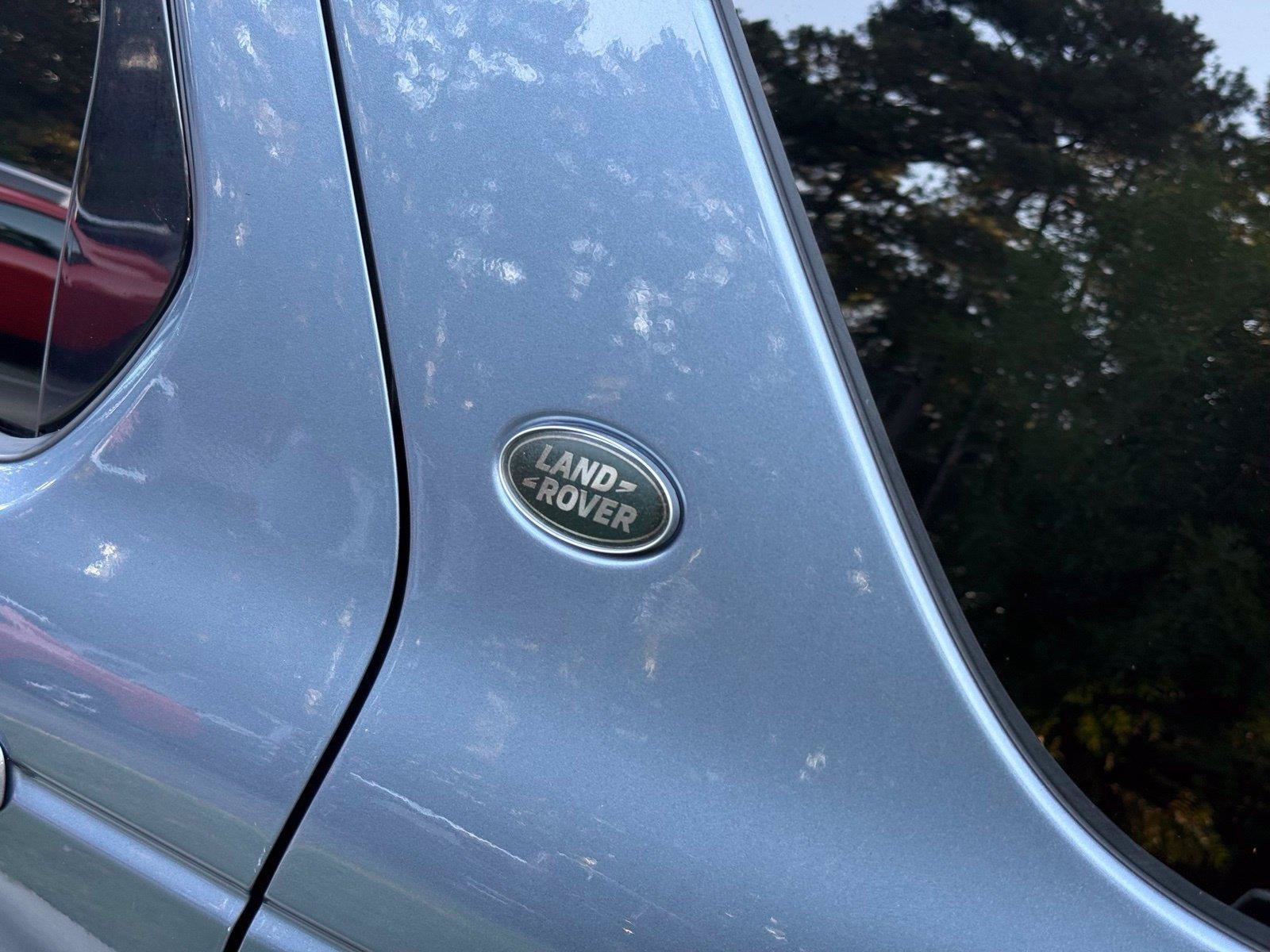 Used 2018 Land Rover Discovery Sport HSE AWD/4WD image 14