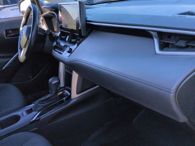Used 2023 Toyota Corolla Cross LE image 31
