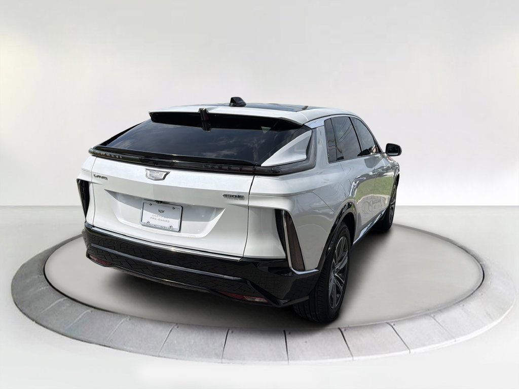 Certified 2024 Cadillac Lyriq Luxury w/ LPO, Floor Liner Package RWD image 5
