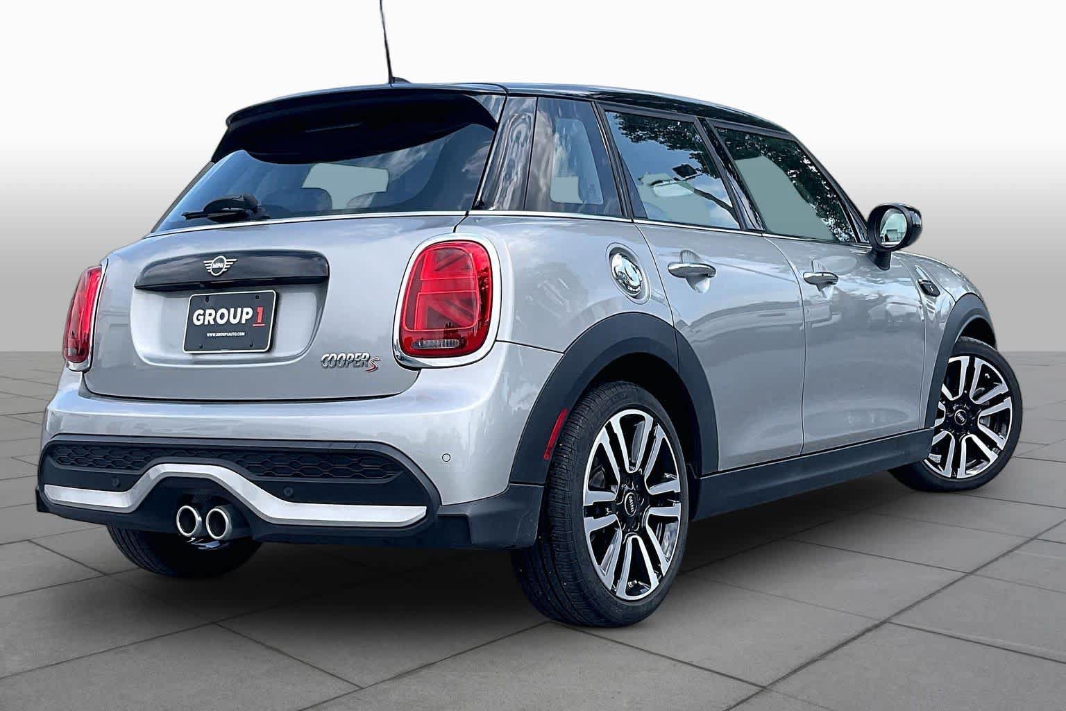 Used 2024 MINI Cooper S FWD image 11