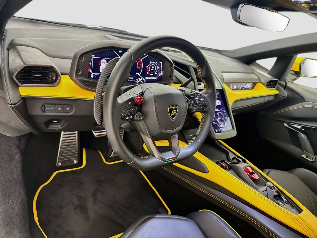 Used 2024 Lamborghini Revuelto AWD/4WD image 9