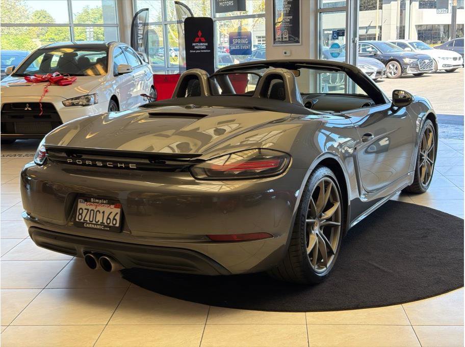 Used 2017 Porsche 718 Boxster S RWD image 4