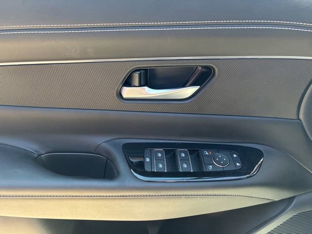 Used 2025 Nissan Murano SV FWD image 20