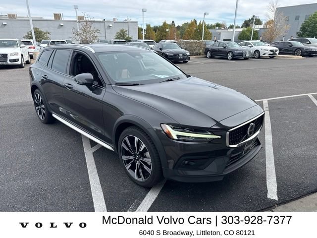 Used 2024 Volvo V60 B5 Cross Country Ultimate