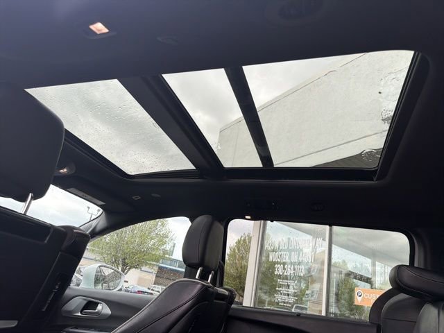 Used 2018 Chrysler Pacifica Limited image 45