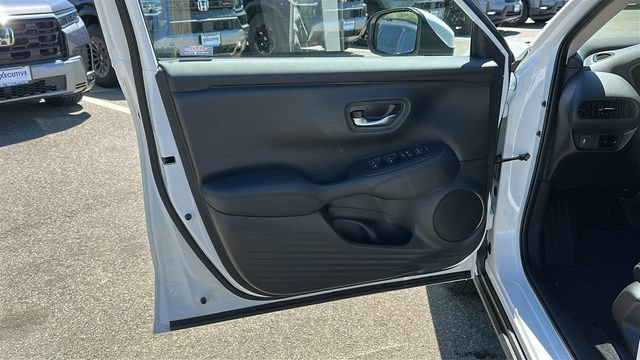 Used 2026 Honda HR-V LX image 8