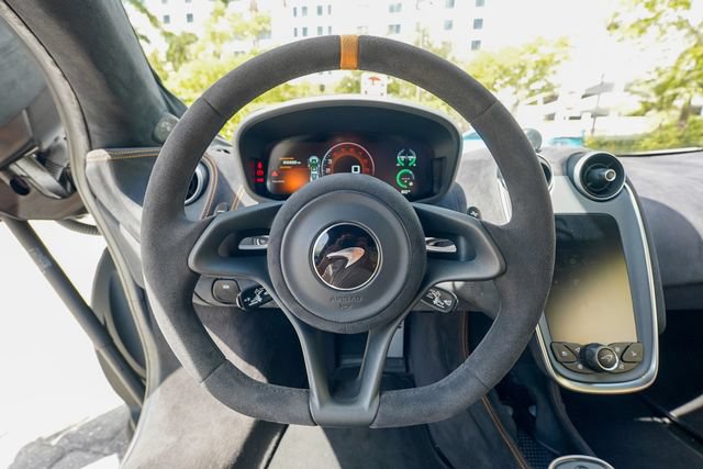 Used 2019 McLaren 600LT RWD image 70