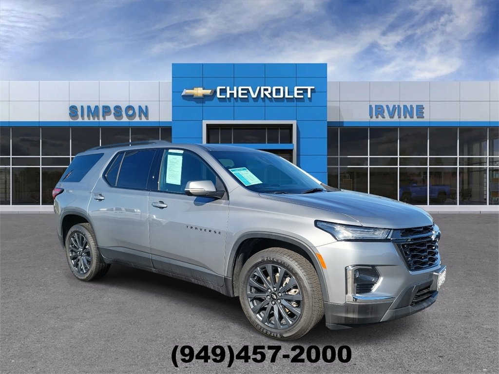 Certified 2023 Chevrolet Traverse RS w/ LPO, Floor Liner Package image 2
