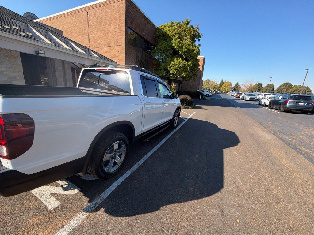 Used 2025 Honda Ridgeline RTL image 6