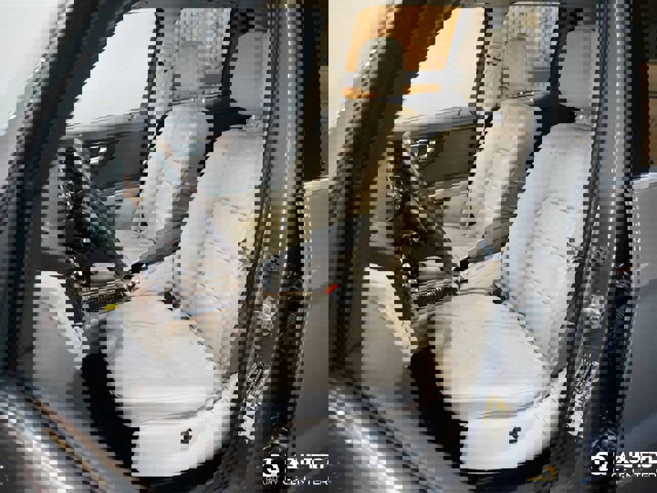 Used 2013 Mercedes-Benz GLK 350 4MATIC image 10