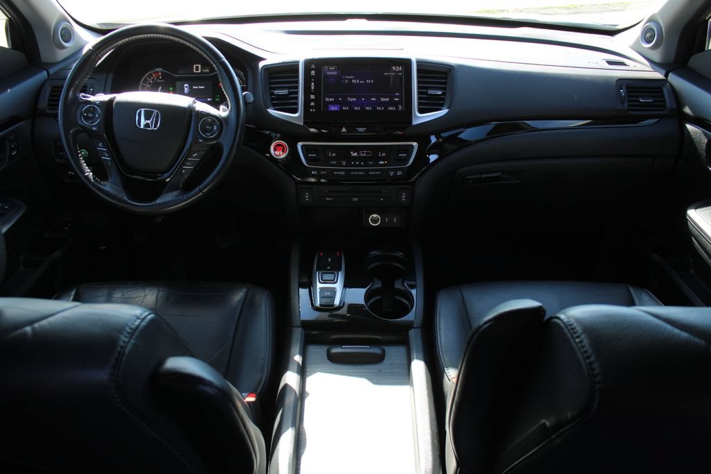 Used 2017 Honda Pilot Touring image 14