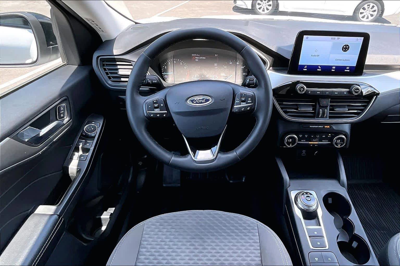 Used 2021 Ford Escape SE w/ SE Sport Appearance Package FWD image 6
