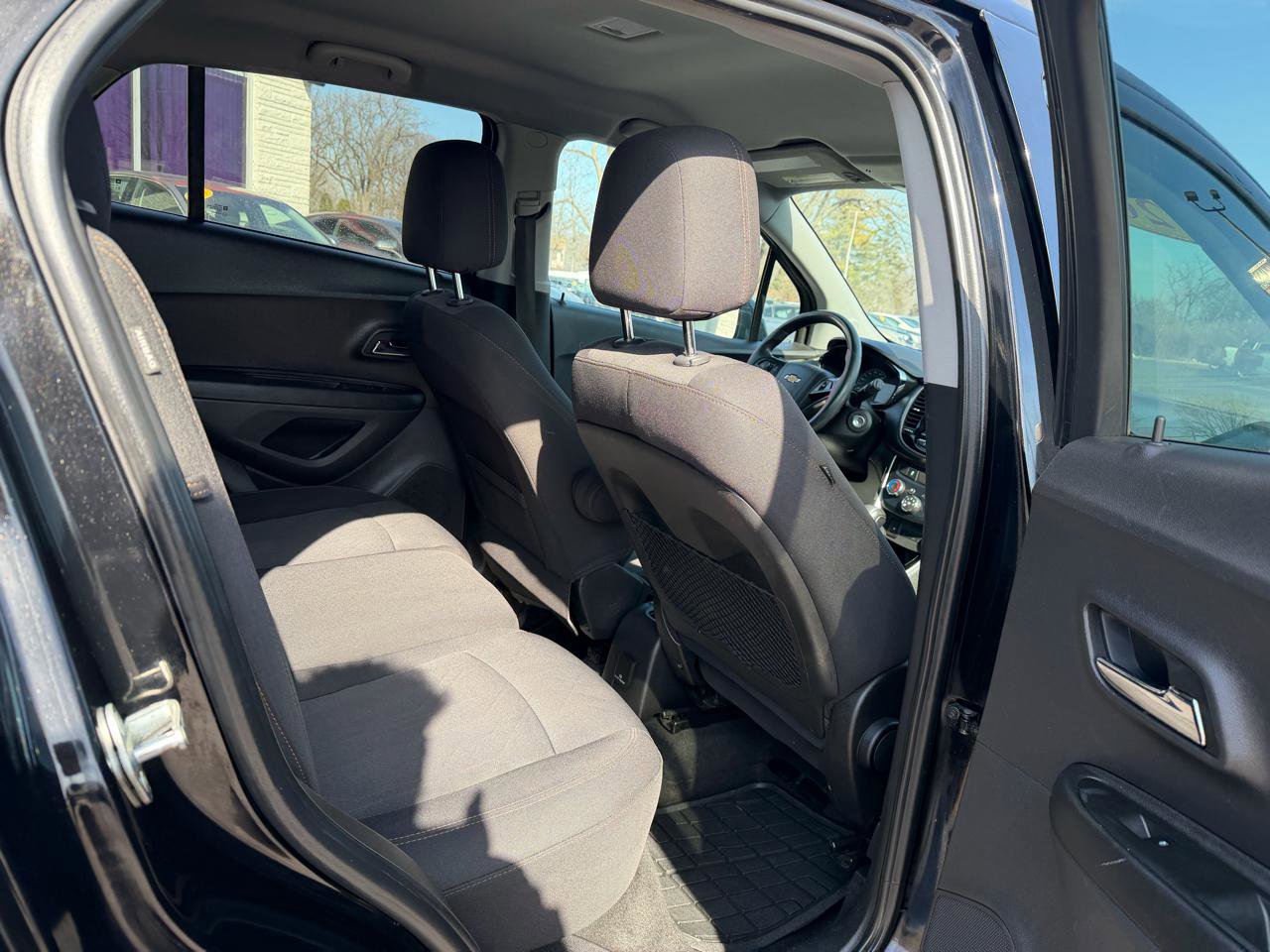 Used 2020 Chevrolet Trax LT image 15