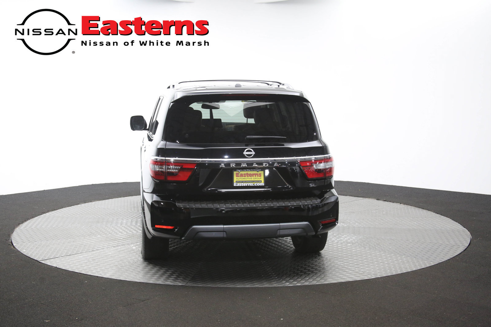 Used 2023 Nissan Armada SL w/ Captain's Chairs Package AWD/4WD image 38