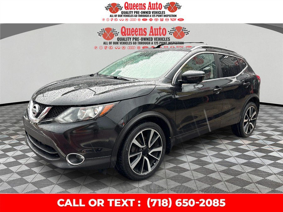Used 2018 Nissan Rogue Sport SL AWD/4WD image 2